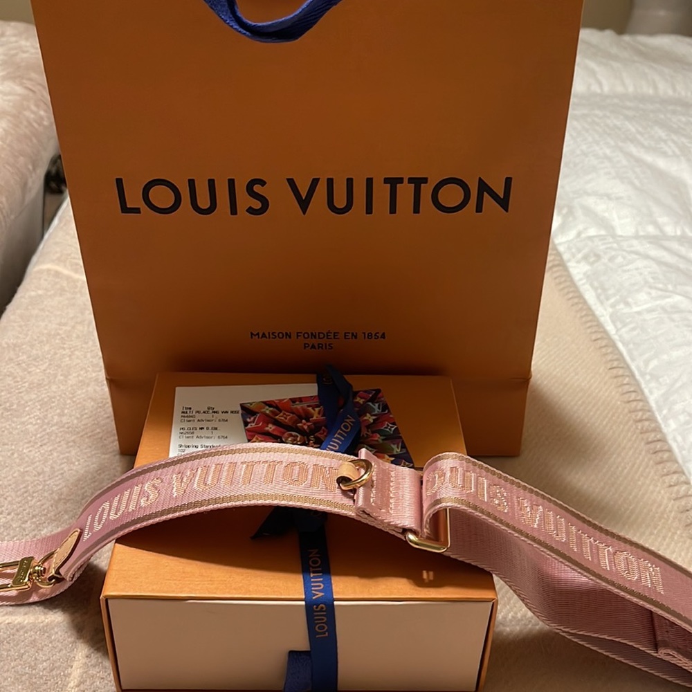 Louis Vuitton Multi Pochette Accessories Rose Pink Strap - Picture 2 of 11